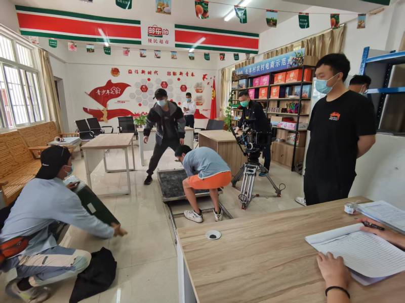 当涂县广告片拍摄公司：极简主义践行者，少即是多的视觉哲学